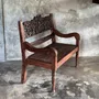 Bancs - Petit banc ancien indonésien en teck sculpté de motifs végétaux et flo - OFFICE OBJETS