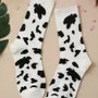 Objets design - Chaussettes imprimées Vache noire et blanche pour Femme - VACHES ET COMPAGNIE