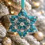 Guirlandes et boules de Noël - Jolie décoration en forme de flocon de neige recyclé fabriquée à la ma - I WAS A SARI