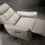 Fauteuils - Fauteuil pivotant en cuir gris - ANGEL CERDÁ