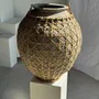 Vases - Immense pot de style antique gris clair à couverture croisillons - OFFICE OBJETS