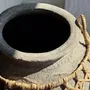 Vases - Immense pot de style antique gris clair à couverture croisillons - OFFICE OBJETS