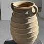 Objets de décoration - Grand vase à double anses ovoïde à stries en relief gris beige H42 D28 - OFFICE OBJETS