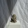 Sculptures, statuettes et miniatures - Petite grenouille sculpture de pierre calcaire balinaise au gamelan - OFFICE OBJETS