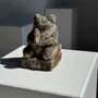 Sculptures, statuettes et miniatures - Petite grenouille sculpture de pierre calcaire petite prieuse - OFFICE OBJETS