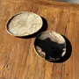 Pièces uniques - Petit vide poche ou plat en bois pétrifié noir et beige D20,5 -3317 - OFFICE OBJETS
