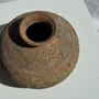 Vases - Petit vase rond ancien en terre cuite gravée, polychromie indonésien - OFFICE OBJETS