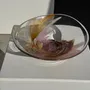 Plats et saladiers - Coupe en verre soufflé rose contemporaine Carlos Vieira D21 - OFFICE OBJETS