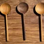 Couverts de service - Cuiller en teck ronde, ustensile de cuisine ou couvert de table L26 D8 - OFFICE OBJETS