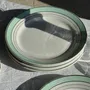 Assiettes au quotidien - Lot de 7 assiettes plates anciennes en faïence turquoise et liseré - OFFICE OBJETS