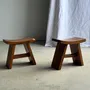 Tabourets - Petit tabouret assise incurvée en teck asiatique H36 l21 - OFFICE OBJETS