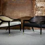 Fauteuils pour collectivités - Fauteuil bas WORMLEY assise fourrure, Bois massif, cannage & laiton - DUISTT