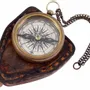 Objets de décoration - Boussole laiton vieilli D.5.5 cm av chainette et étui cuir - TRADE WINDS
