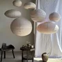Suspensions - Petite suspension en rotin et lin naturel japonisante ronde rosée D30 - OFFICE OBJETS