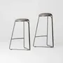 Tabourets - Tabouret de comptoir Flow Hi Stool, édition Ultrablack - LAPIEGA