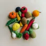 Objets déco enfant - Magnets en laine colorés représentant des fruits et des légumes - PERSON'ELLE