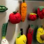 Objets déco enfant - Magnets en laine colorés représentant des fruits et des légumes - PERSON'ELLE