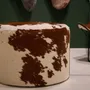 Assises pour bureau - Grand pouf circulaire en peau de vache - ECUIRA