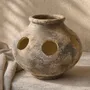 Vases - L'Orbis - Vase décoratif en terre cuite - fait main - ARTISAN BY MF