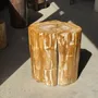 Tabourets - Table d'appoint en bois pétrifié orange doré et blanche ovale H46 D38 - OFFICE OBJETS