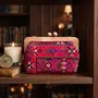 Sacs et cabas - Sac brodé baloutche rouge rubis et vert émeraude avec cadre noyer - DASTHAA