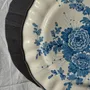 Assiettes au quotidien - Assiette décorative à motif d'oiseau stylisé D24,5 - OFFICE OBJETS