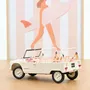 Cadeaux - Citroën Méhari 2023 Blanc et Rose - Voiture miniature 1/18 - NOREV