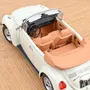 Cadeaux - Voiture miniature VW 1303 Cabriolet 1972 Blanc Crème 1/18 - NOREV