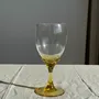 Verres à pied - Lot de 6 verres vintage à pied jaune : réunion de 4 grands et 2 petits - OFFICE OBJETS