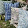 Coussins - Taie d'oreiller Hannes bleu indigo à imprimé bloc, 100 % lin - NORRAVILLA