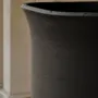 Pots de fleurs - KRATOS I – Vase sculptural monumental en céramique - CERAMIC FACTORY