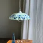 Suspensions - Suspension vintage en verre blanc et bleu à bord ondulé D46 H53 - OFFICE OBJETS