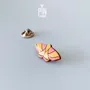 Broches - Rosy Maple Moth Pin - PINTONIK