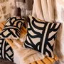 Coussins - Coussin brodé Ezia Ombre 40 x 65 - MAISON VIVARAISE - SDE VIVARAISE WINKLER