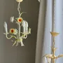 Suspensions - Petit lustre vintage à fleurs en métal crème fleurs orange à 3 bras - OFFICE OBJETS