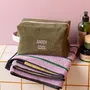 Clutches - Daddy Cool cube pouch Kale L 14 X 22 X 11 - LA CERISE SUR LE GATEAU