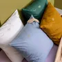 Linge de lit - Taie d'oreiller Eyes Bluetiful 65 x 65 - LA CERISE SUR LE GATEAU