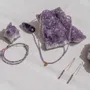 Cadeaux - Collier, bracelet et boucles d'oreilles Lumia en pierres Améthyste - SLOYA