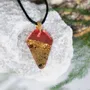 Bijoux - Pendentif en chêne noir et feuille dorée, 39x24x6 mm – Espace Matière - GLASS4CANDLES