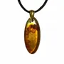 Bijoux - Pendentif en ambre baltique et feuille dorée – goutte – Braise Obscure - GLASS4CANDLES