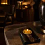 Bougeoirs et photophores  - Bougeoir en chêne noir et métal doré – bande dorée latérale - GLASS4CANDLES
