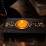 Bougeoirs et photophores  - Bougeoir en chêne noir et métal doré, 30x100x80 mm – bande horizontale - GLASS4CANDLES