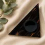 Bougeoirs et photophores  - Bougeoir en chêne noir et métal doré – triangle, 50x100x100 mm - GLASS4CANDLES