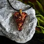 Bijoux - Pendentif en résine et feuille dorée – cœur, 38x26x6 mm – Échos Dorés - GLASS4CANDLES