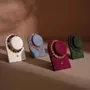 Objets de décoration - Porte-bracelets en suédine végane avec pied en laiton - WHISPERING WOODS