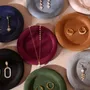 Plateaux - Coupelle ronde à bijoux en suédine végane et plâtre - WHISPERING WOODS