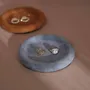 Plateaux - Coupelle ronde à bijoux en suédine végane et plâtre - WHISPERING WOODS