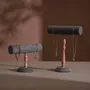 Objets de décoration - Présentoir à barre en T en hêtre et suédine végane - WHISPERING WOODS