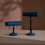 Objets de décoration - Présentoir à barre en T en hêtre et suédine végane - WHISPERING WOODS