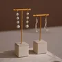 Objets de décoration - Ensemble de présentoirs à bijoux Vignette avec buste sur pied en hêtre - WHISPERING WOODS